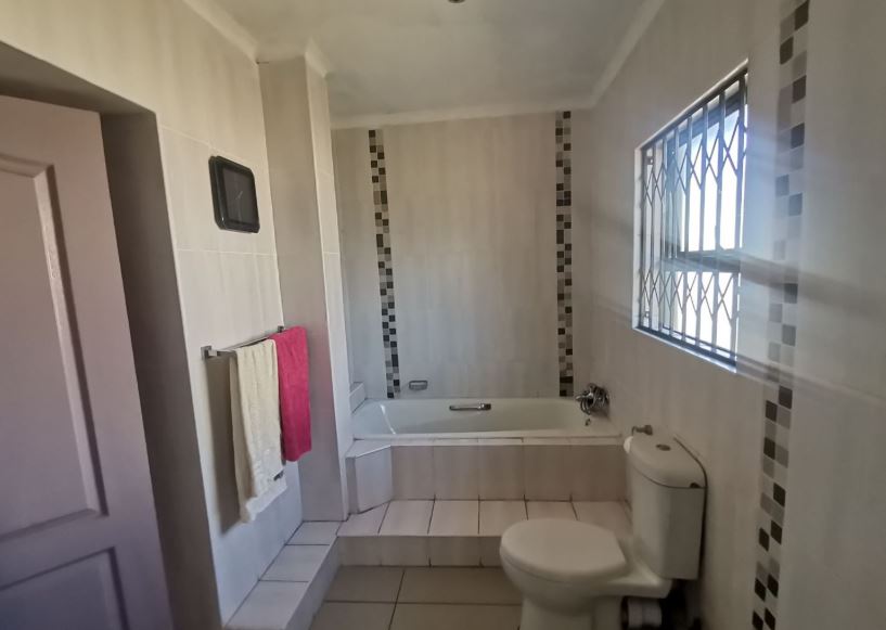 3 Bedroom Property for Sale in Mayberry Park Gauteng