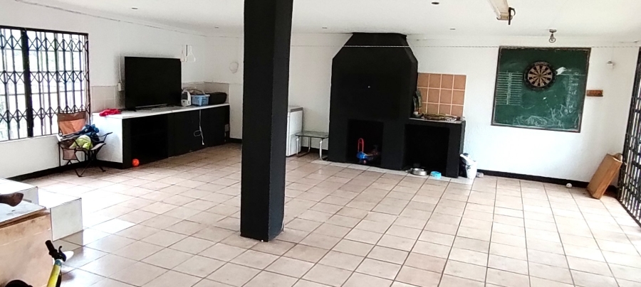 To Let 4 Bedroom Property for Rent in Greenhills Gauteng