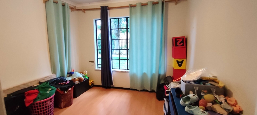 To Let 4 Bedroom Property for Rent in Greenhills Gauteng