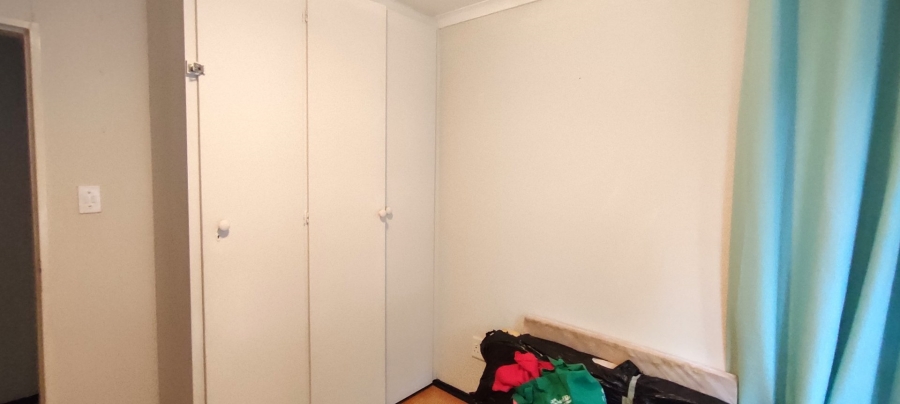 To Let 4 Bedroom Property for Rent in Greenhills Gauteng