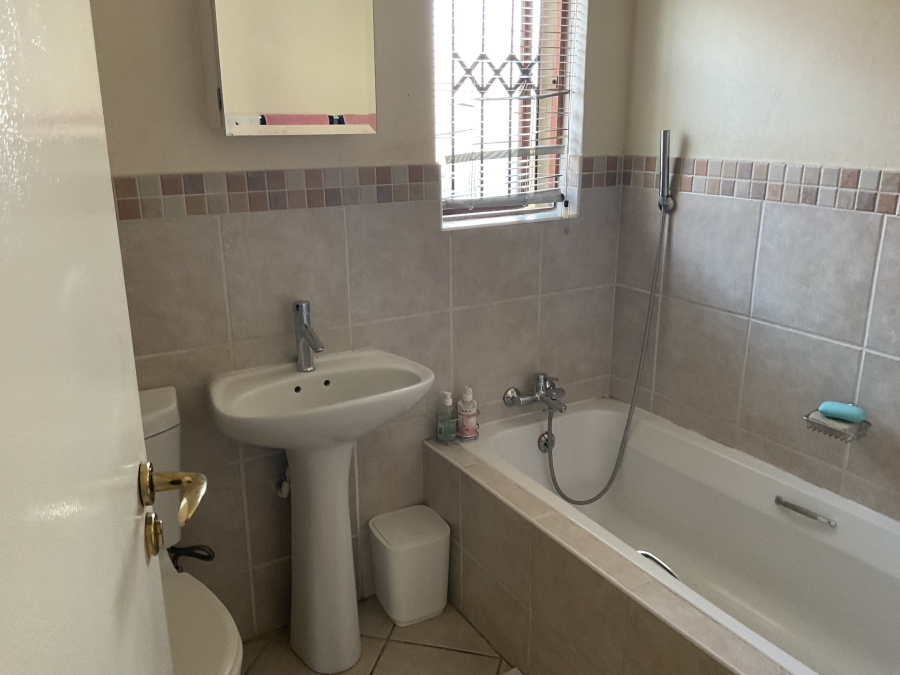3 Bedroom Property for Sale in The Reeds Gauteng