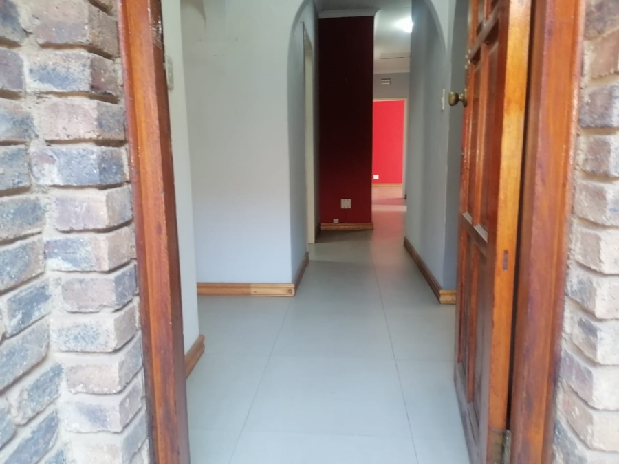 3 Bedroom Property for Sale in Birchleigh North Gauteng