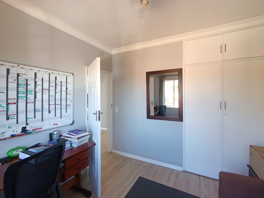 3 Bedroom Property for Sale in Brackenhurst Gauteng