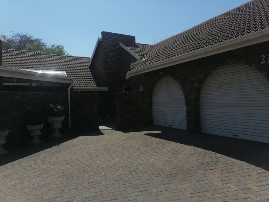 3 Bedroom Property for Sale in Birchleigh North Gauteng