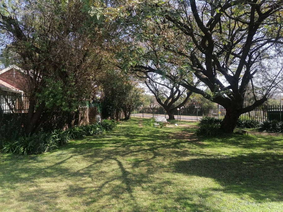 3 Bedroom Property for Sale in Birchleigh North Gauteng