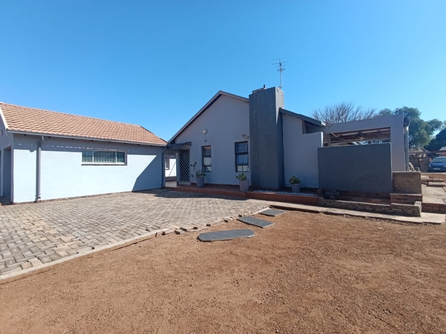 3 Bedroom Property for Sale in Mayberry Park Gauteng