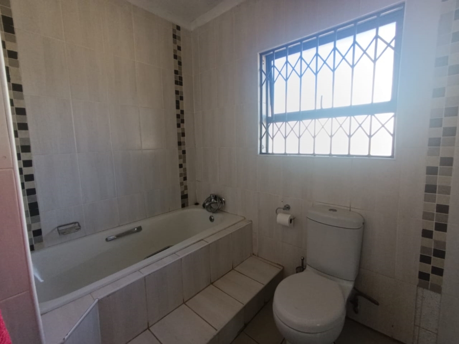 3 Bedroom Property for Sale in Mayberry Park Gauteng