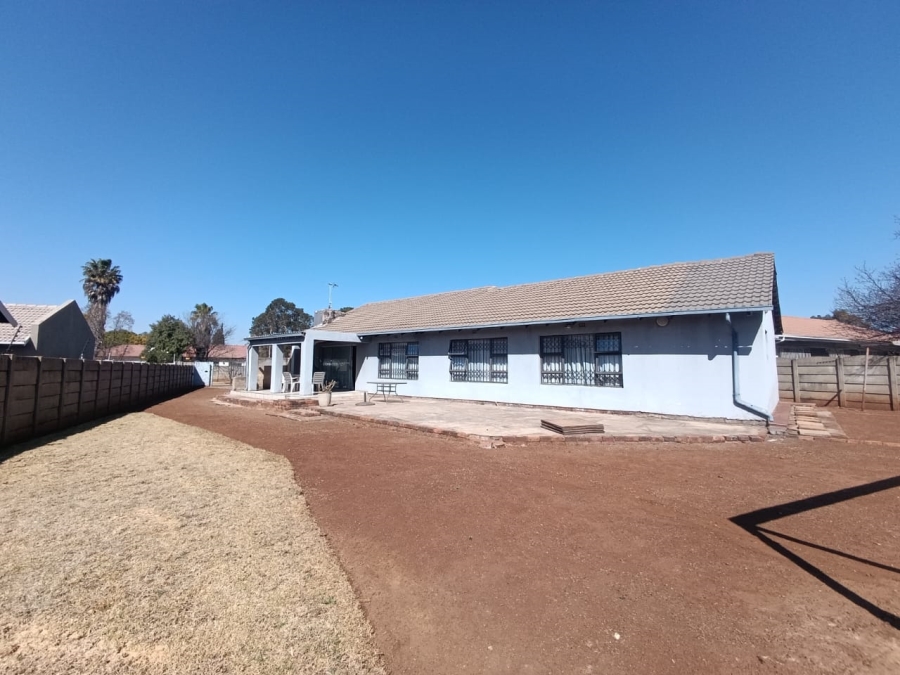 3 Bedroom Property for Sale in Mayberry Park Gauteng