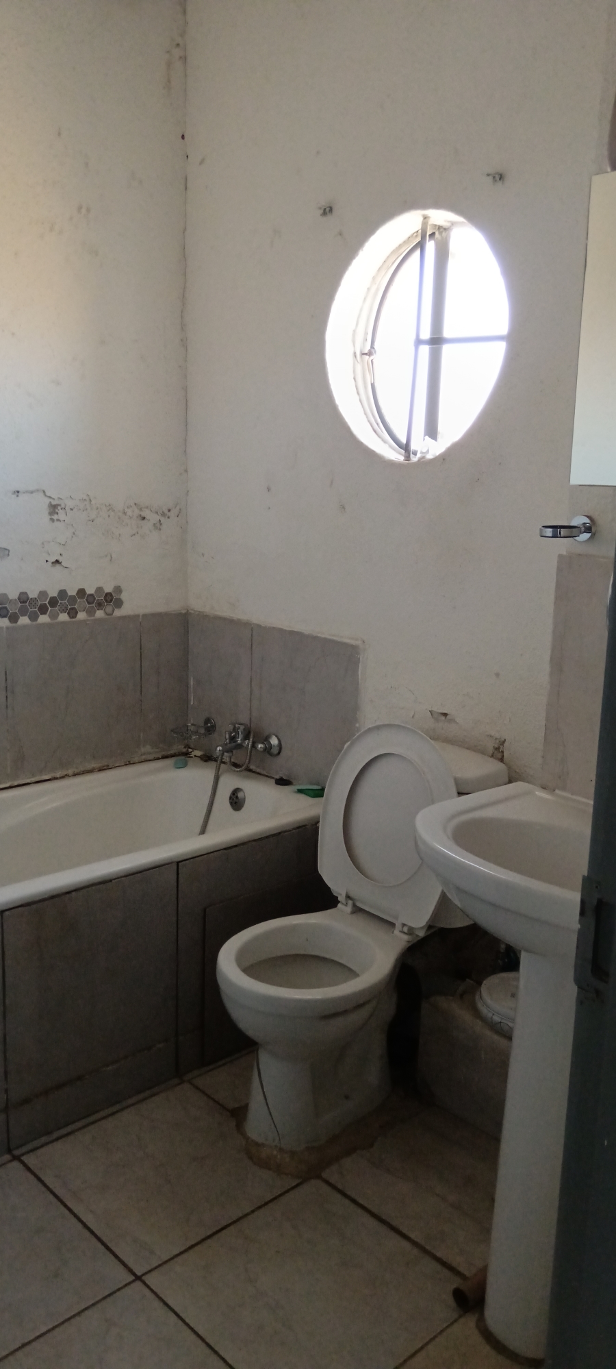 3 Bedroom Property for Sale in Windmill Park Gauteng