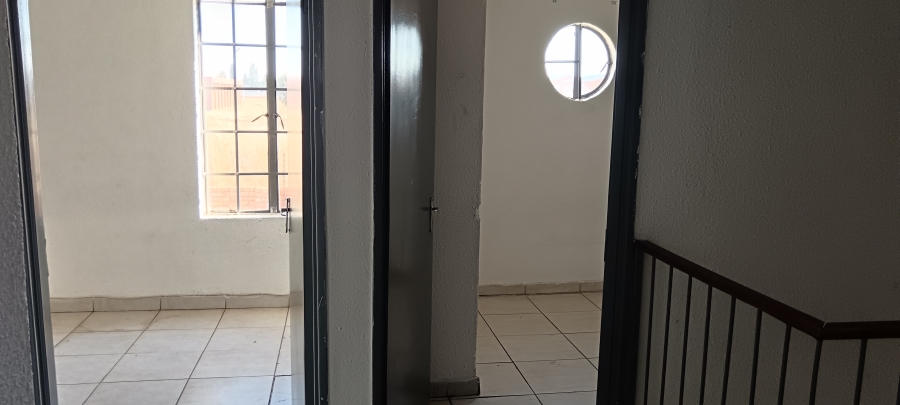3 Bedroom Property for Sale in Windmill Park Gauteng