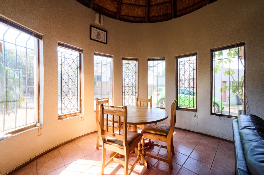 2 Bedroom Property for Sale in Vorna Valley Gauteng
