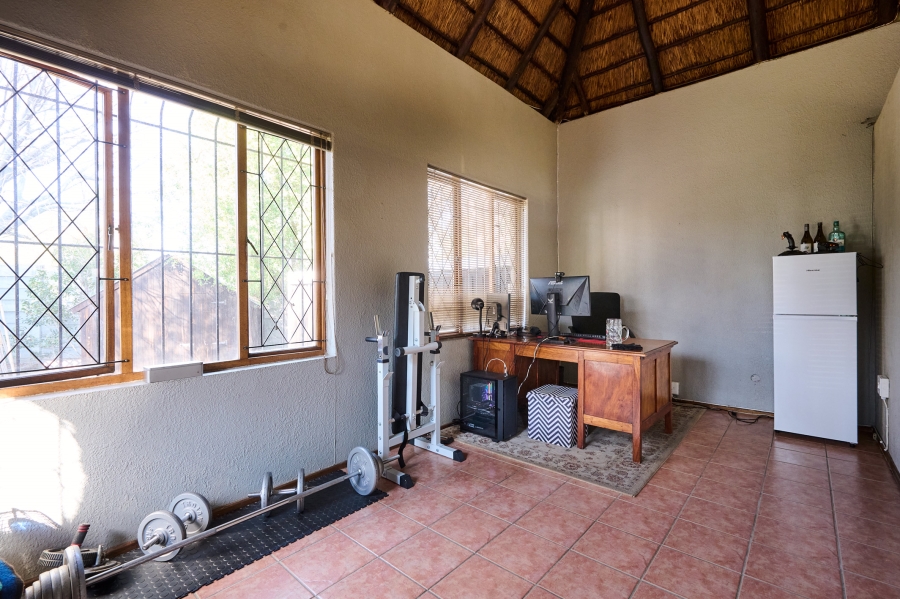 2 Bedroom Property for Sale in Vorna Valley Gauteng