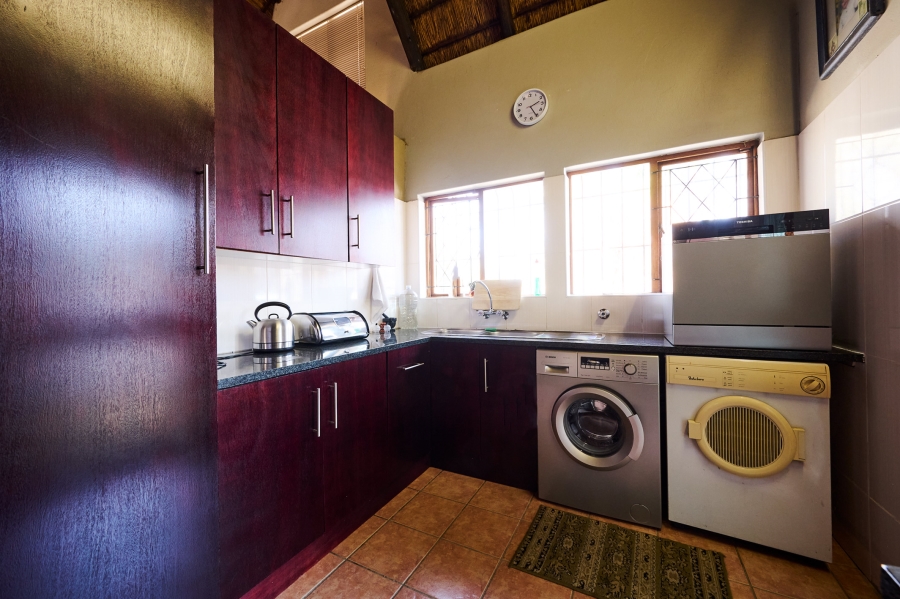 2 Bedroom Property for Sale in Vorna Valley Gauteng