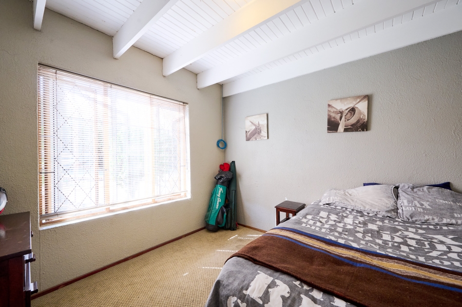 2 Bedroom Property for Sale in Vorna Valley Gauteng