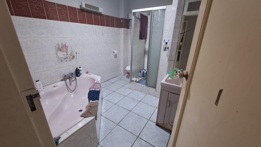 4 Bedroom Property for Sale in Duncanville Gauteng