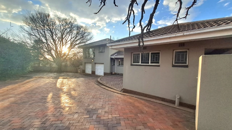 4 Bedroom Property for Sale in Three Rivers East Gauteng