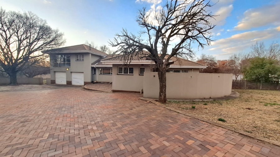 4 Bedroom Property for Sale in Three Rivers East Gauteng
