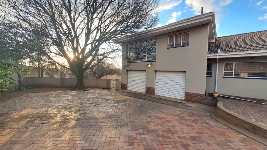 4 Bedroom Property for Sale in Three Rivers East Gauteng