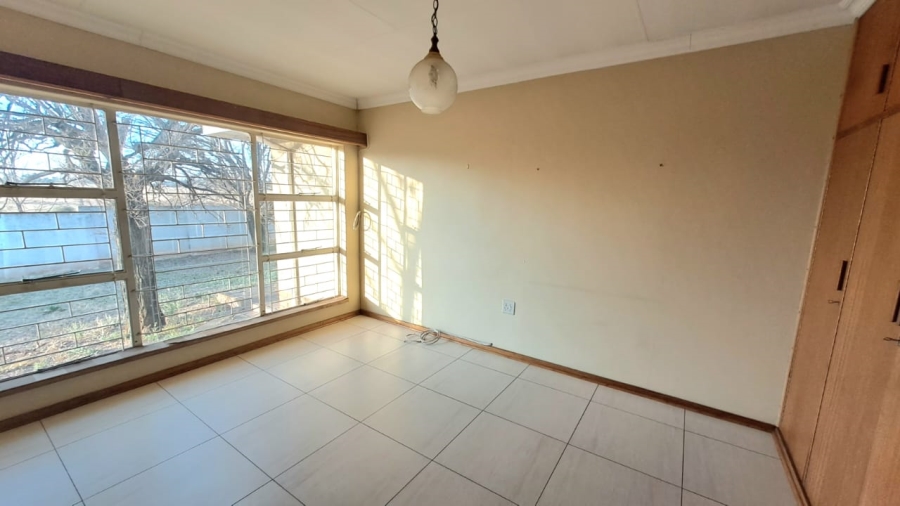 4 Bedroom Property for Sale in Three Rivers East Gauteng