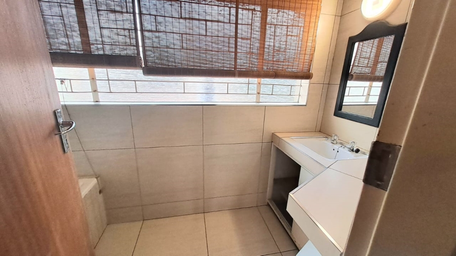 4 Bedroom Property for Sale in Three Rivers East Gauteng