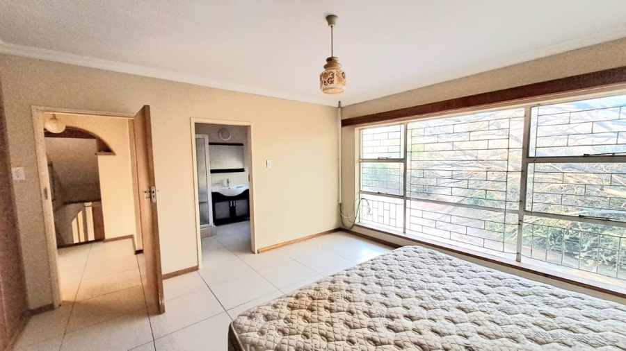 4 Bedroom Property for Sale in Three Rivers East Gauteng