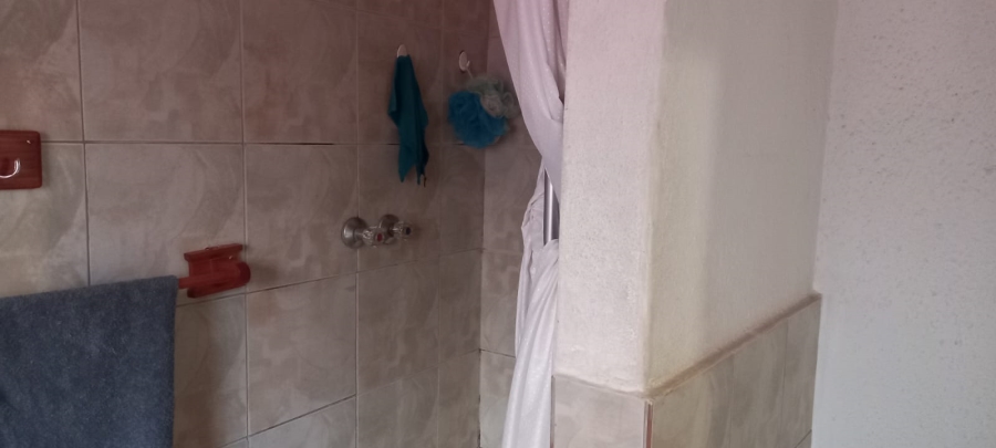 To Let 1 Bedroom Property for Rent in Kilner Park Gauteng