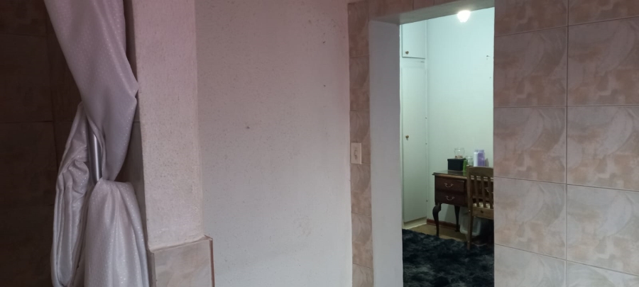 To Let 1 Bedroom Property for Rent in Kilner Park Gauteng