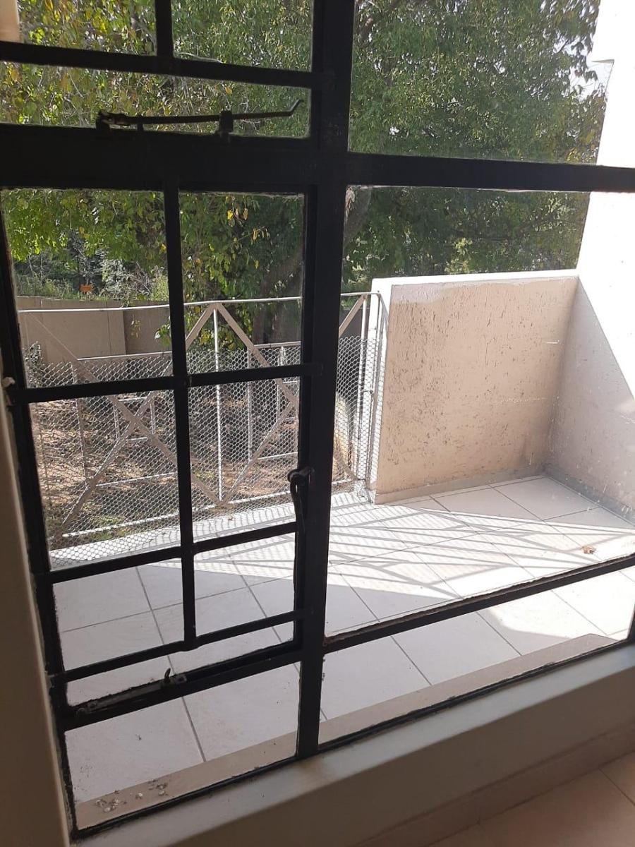 To Let 2 Bedroom Property for Rent in Paulshof Gauteng