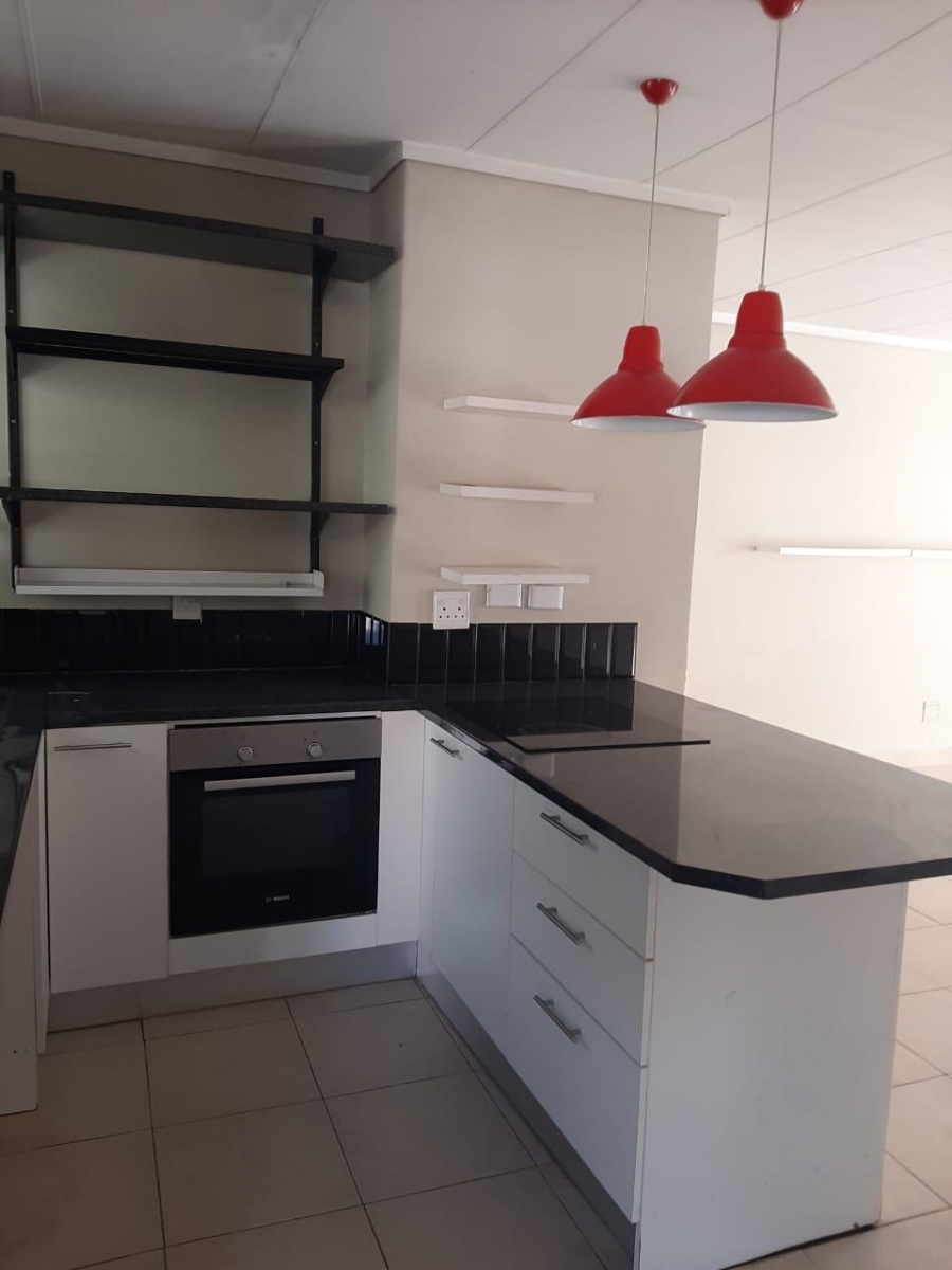 To Let 2 Bedroom Property for Rent in Paulshof Gauteng