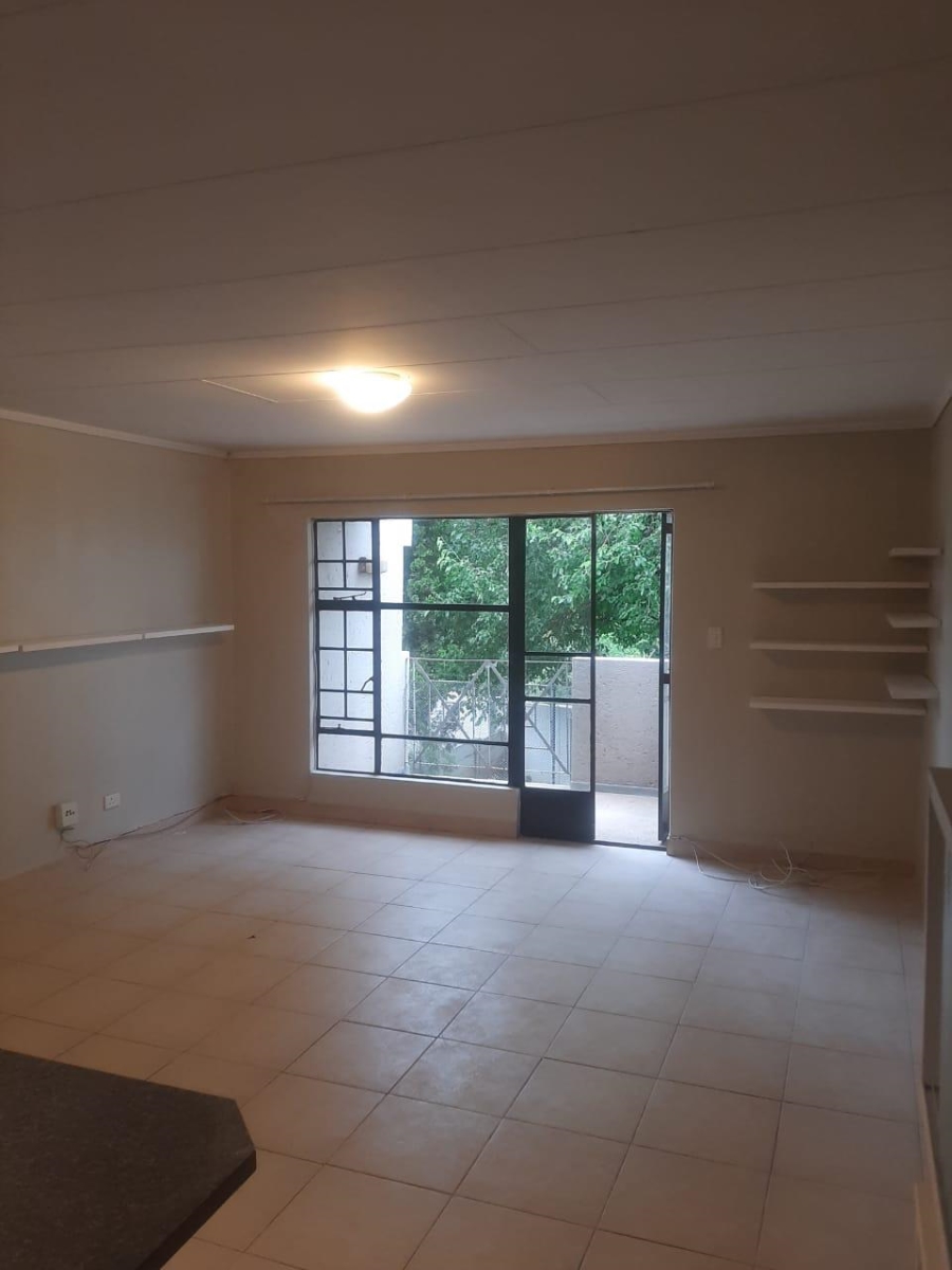 To Let 2 Bedroom Property for Rent in Paulshof Gauteng