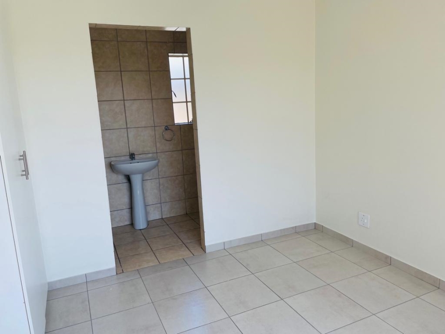 To Let 3 Bedroom Property for Rent in North Riding Gauteng