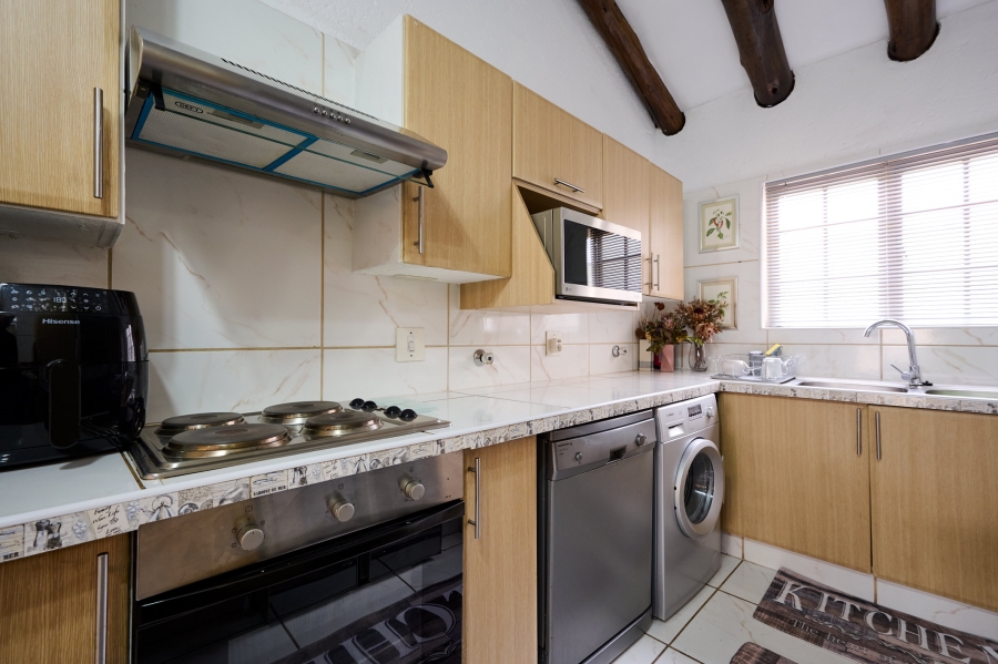 2 Bedroom Property for Sale in Paulshof Gauteng