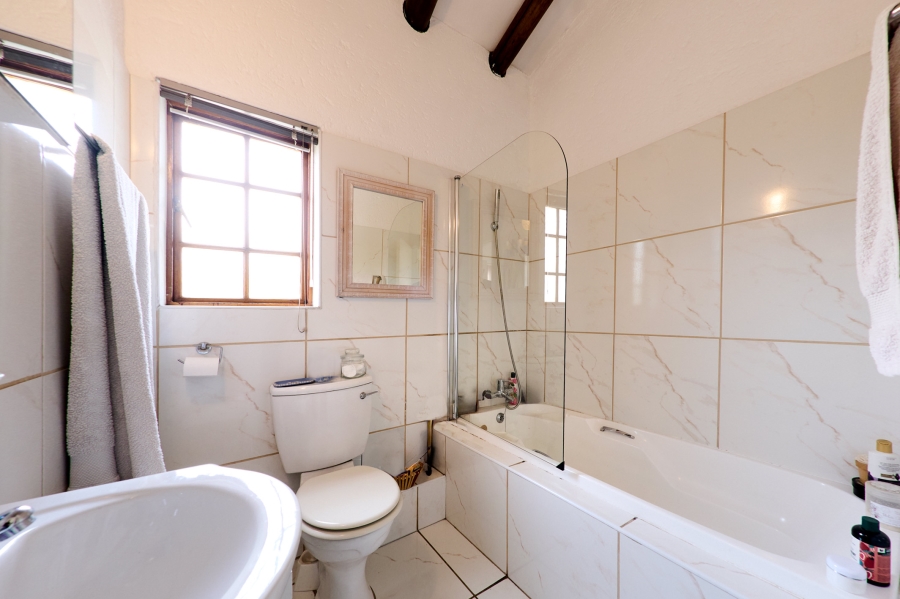 2 Bedroom Property for Sale in Paulshof Gauteng