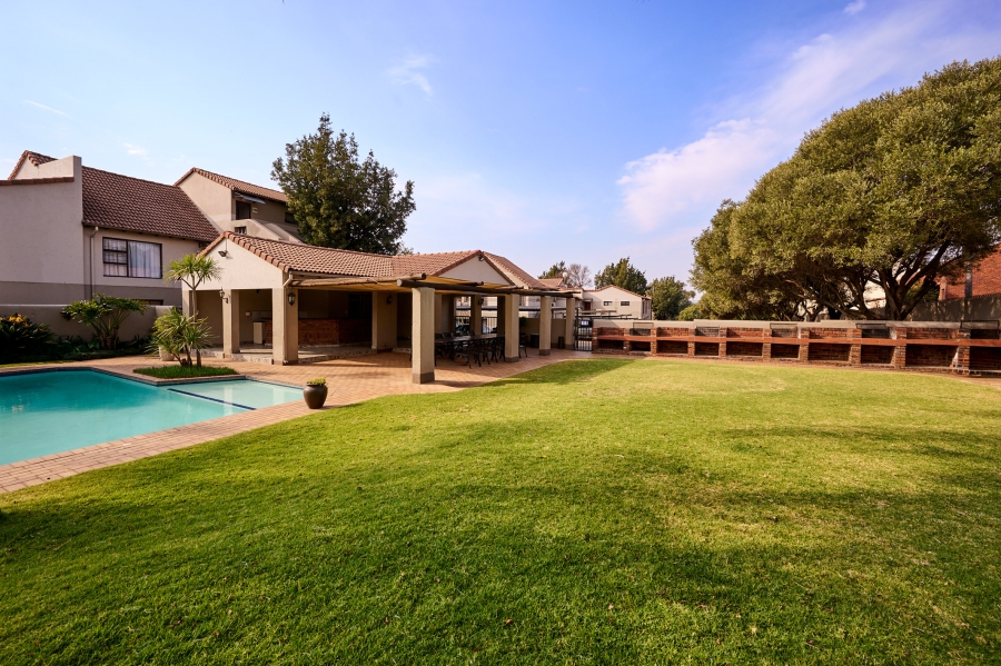 2 Bedroom Property for Sale in Paulshof Gauteng