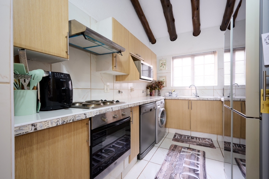 2 Bedroom Property for Sale in Paulshof Gauteng