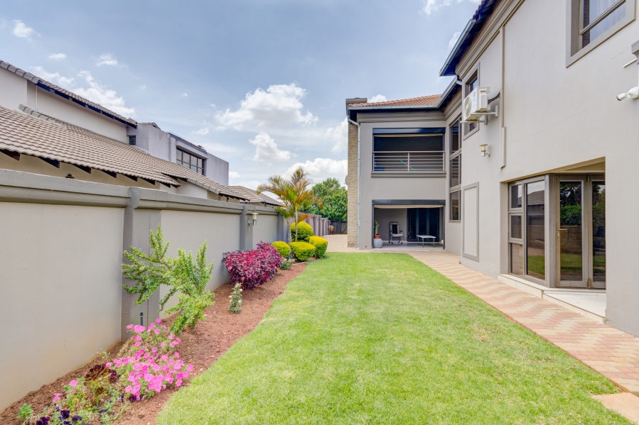 5 Bedroom Property for Sale in Heuwelsig Estate Gauteng
