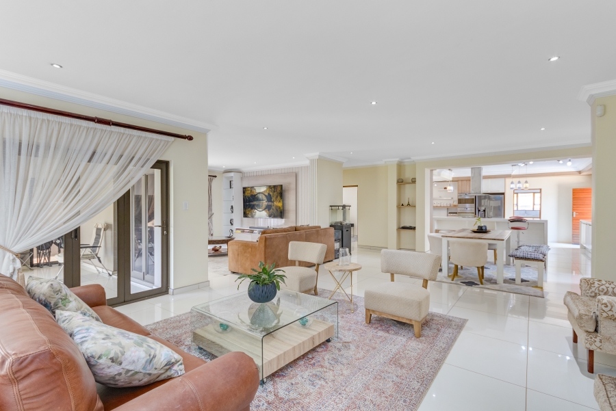 5 Bedroom Property for Sale in Heuwelsig Estate Gauteng