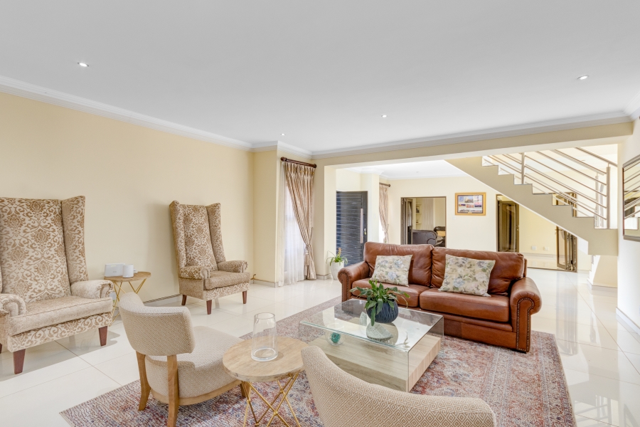 5 Bedroom Property for Sale in Heuwelsig Estate Gauteng