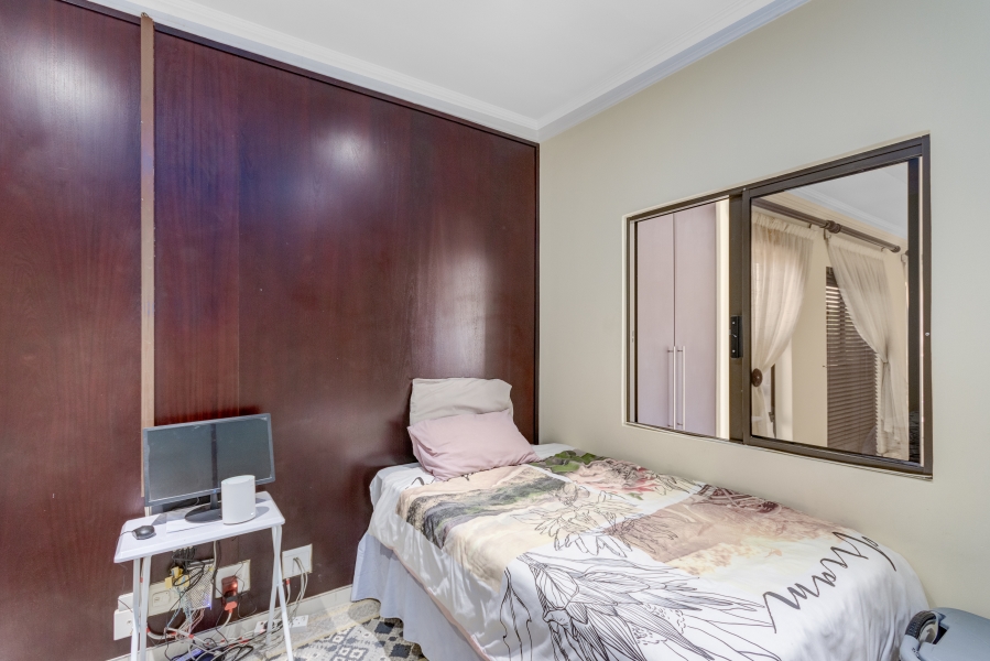 5 Bedroom Property for Sale in Heuwelsig Estate Gauteng