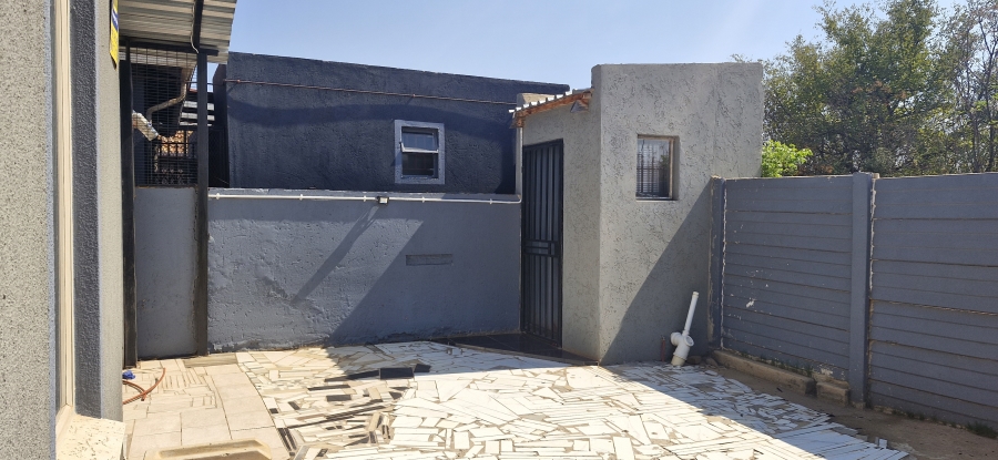 To Let 2 Bedroom Property for Rent in Gem Valley Gauteng