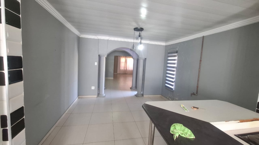 To Let 4 Bedroom Property for Rent in The Orchards Gauteng