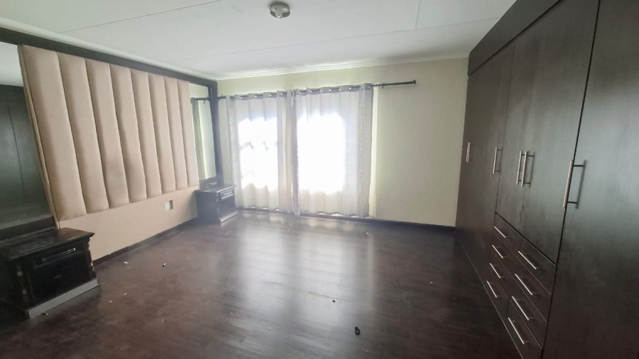 To Let 4 Bedroom Property for Rent in The Orchards Gauteng