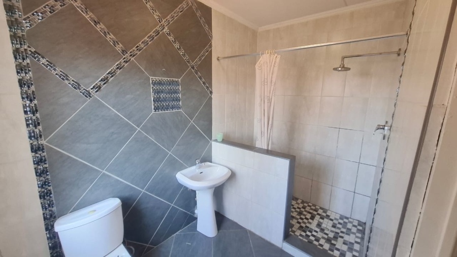 To Let 4 Bedroom Property for Rent in The Orchards Gauteng