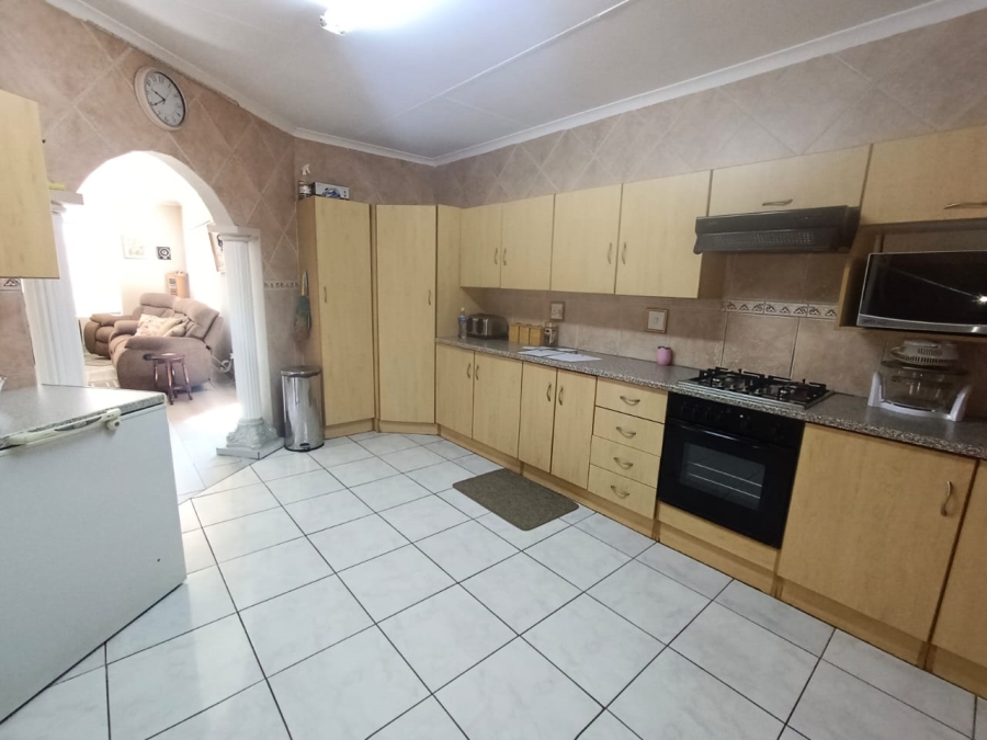 3 Bedroom Property for Sale in Eike Park Gauteng