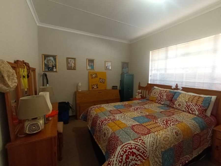 3 Bedroom Property for Sale in Eike Park Gauteng