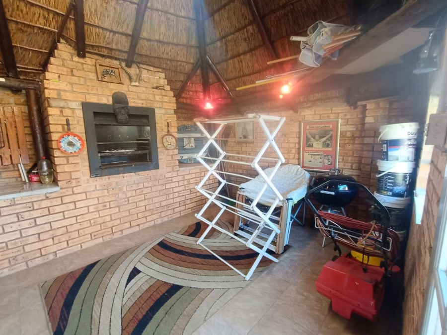 3 Bedroom Property for Sale in Eike Park Gauteng