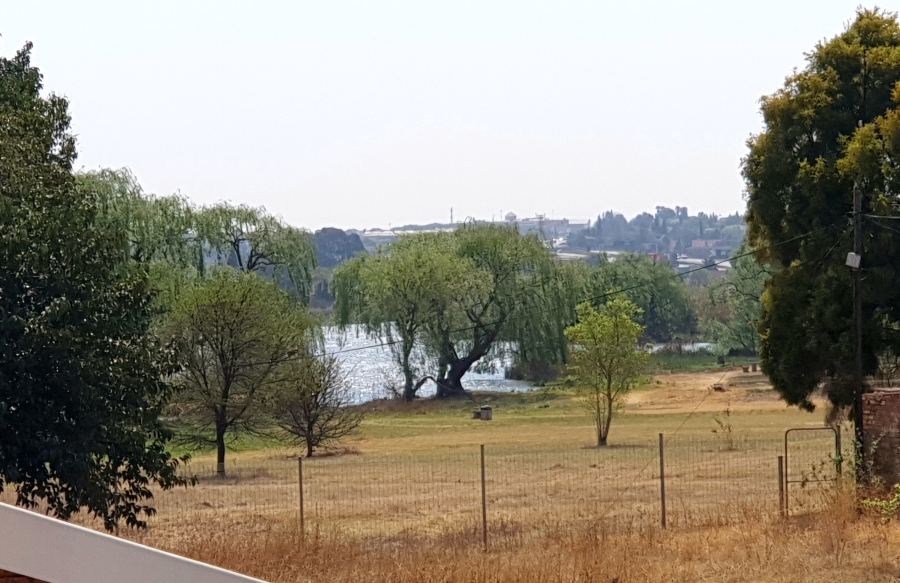 8 Bedroom Property for Sale in Dalpark Ext 1 Gauteng