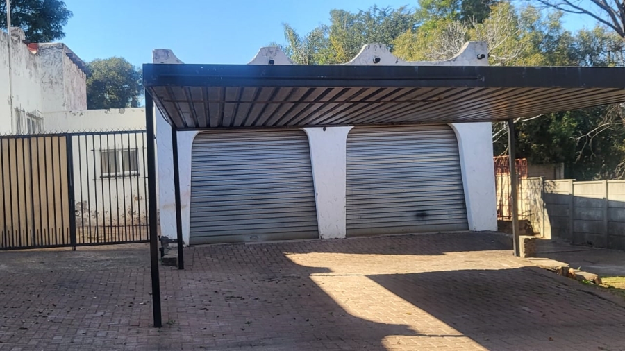 4 Bedroom Property for Sale in Wilro Park Gauteng