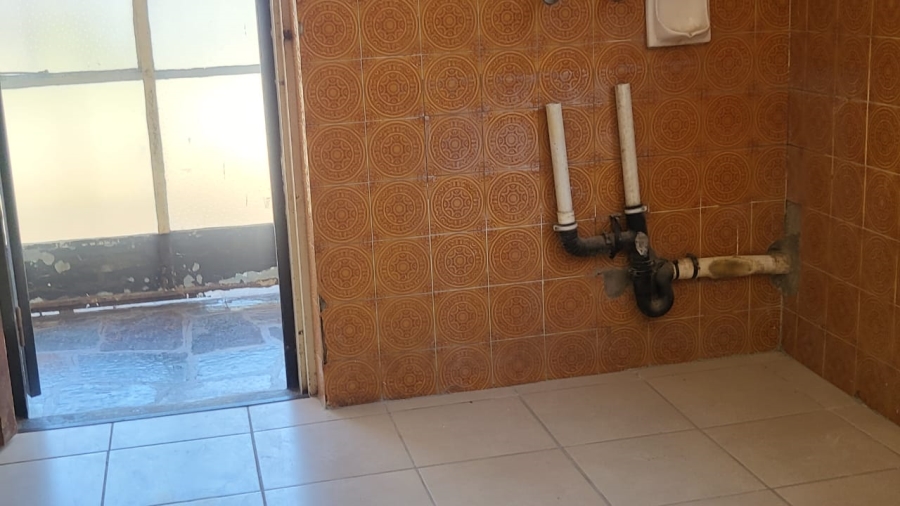 4 Bedroom Property for Sale in Wilro Park Gauteng