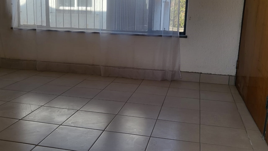 4 Bedroom Property for Sale in Wilro Park Gauteng